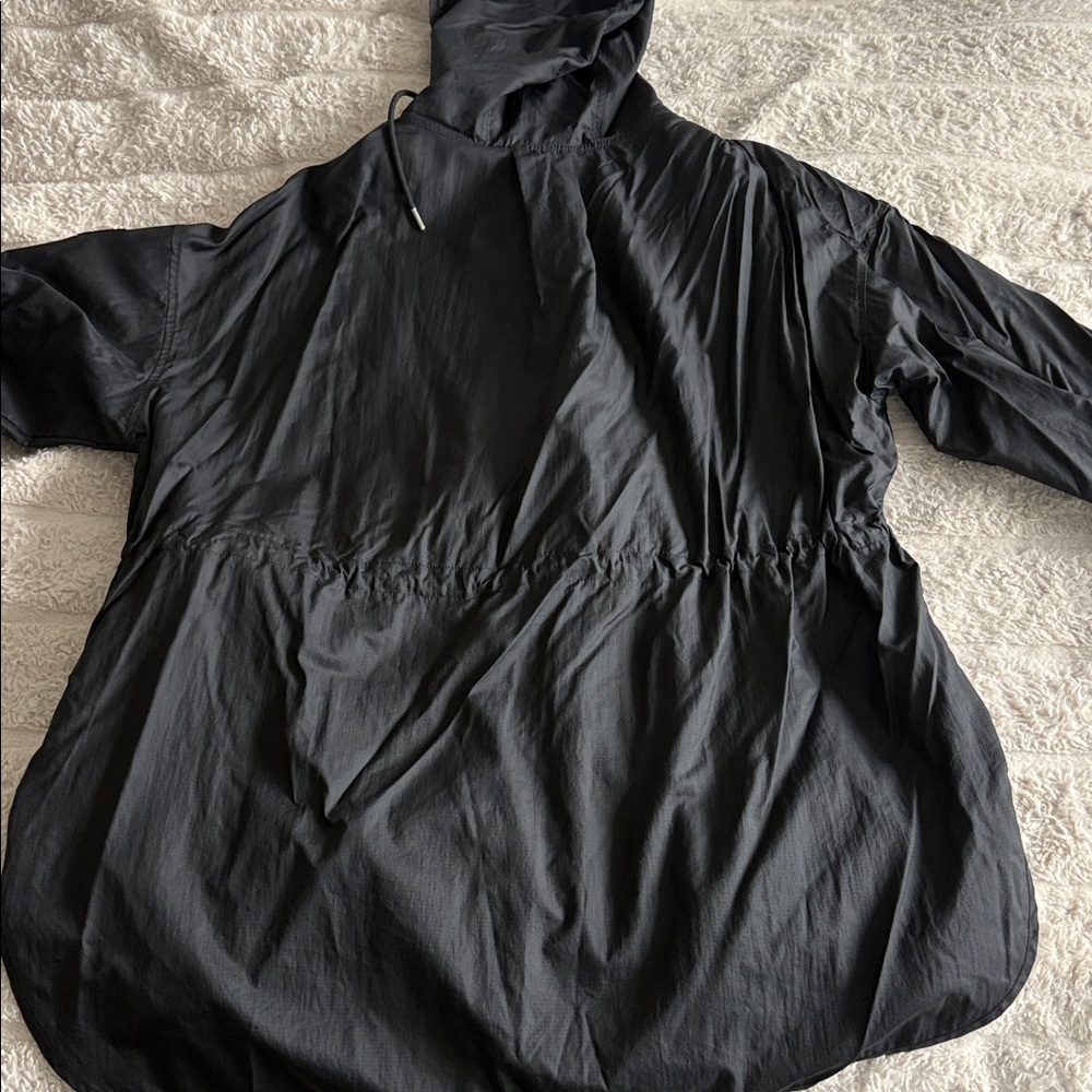 Alo Yoga Windbreaker - Picture 4 of 4